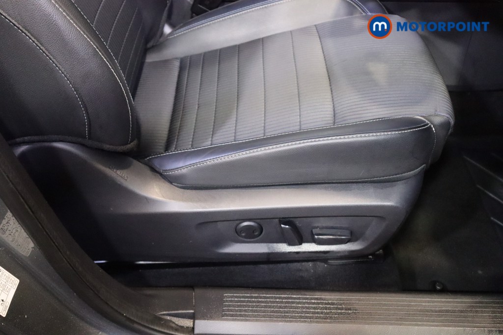 Nissan Qashqai Tekna Manual Petrol SUV - Stock Number (1589453) - 16th supplementary image