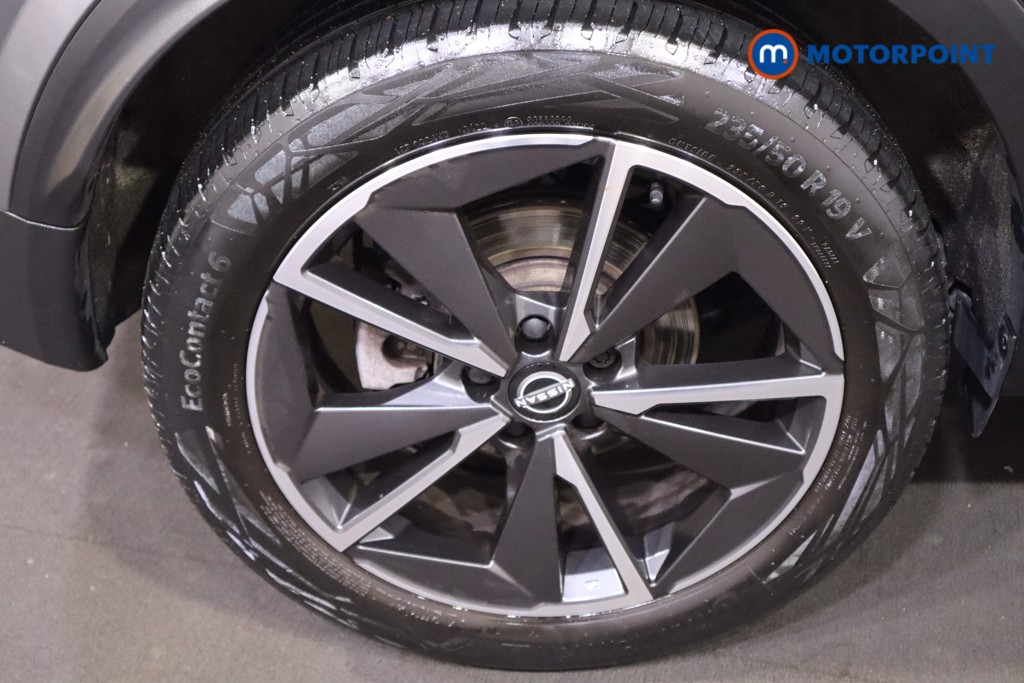 Nissan Qashqai Tekna Manual Petrol SUV - Stock Number (1589453) - 22nd supplementary image