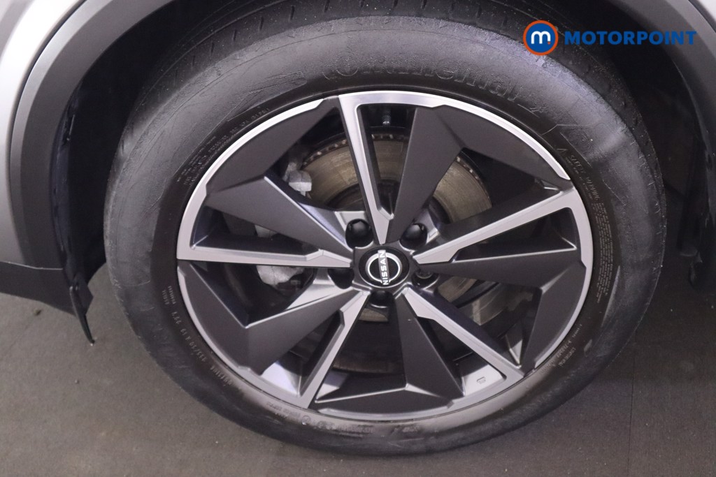 Nissan Qashqai Tekna Manual Petrol SUV - Stock Number (1589453) - 24th supplementary image