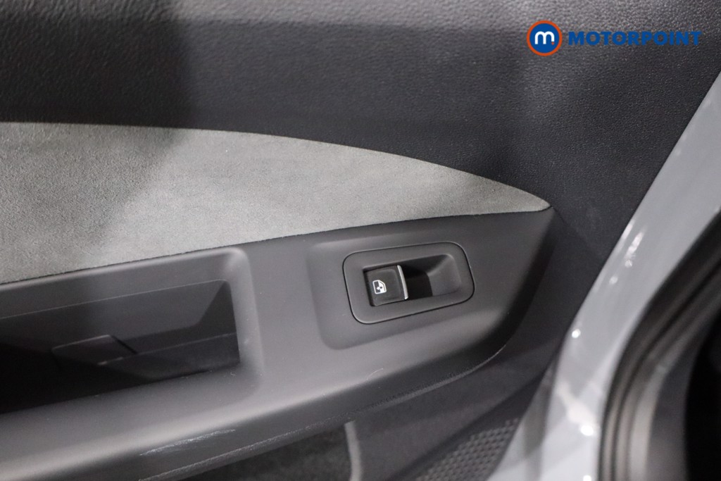 Volkswagen Golf R-Line Manual Petrol Hatchback - Stock Number (1589494) - 26th supplementary image