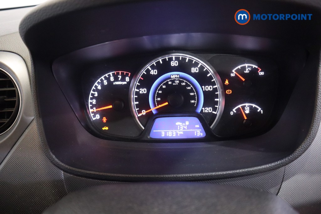 Hyundai I10 Premium Manual Petrol Hatchback - Stock Number (1589518) - 4th supplementary image