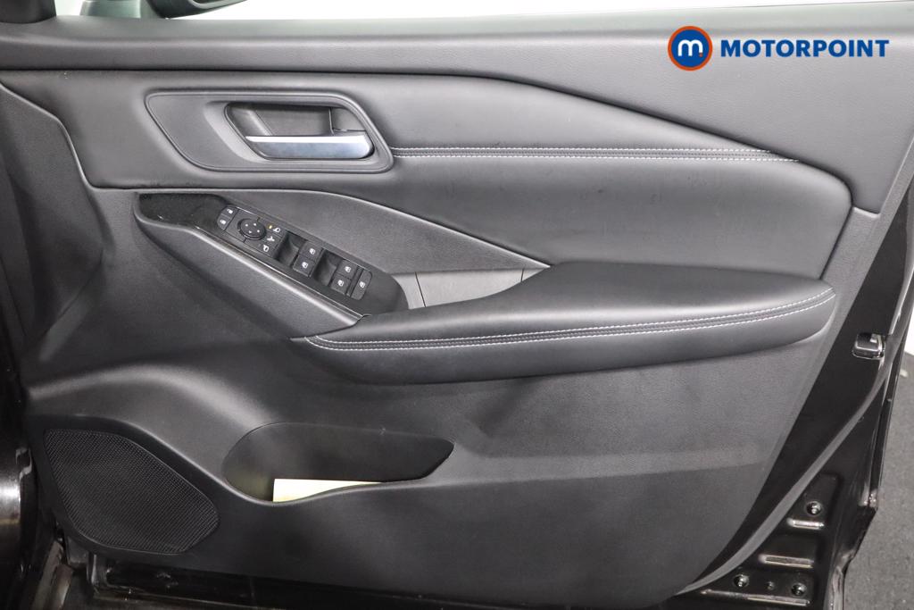 Nissan Qashqai Acenta Premium Automatic Petrol SUV - Stock Number (1589559) - 1st supplementary image