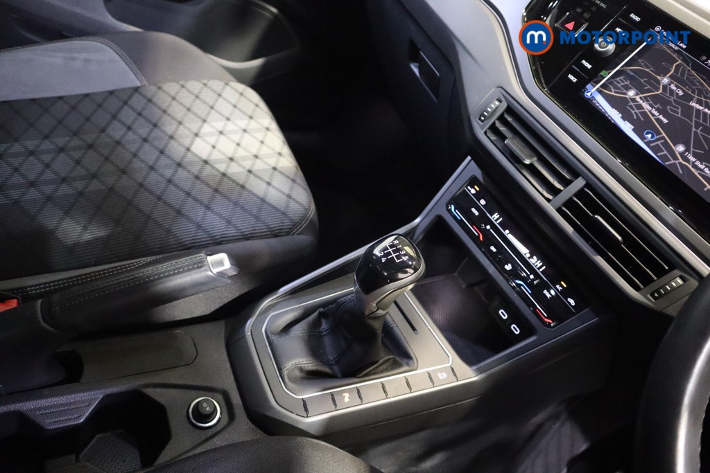 Volkswagen Polo R-Line Manual Petrol Hatchback - Stock Number (1589712) - 7th supplementary image