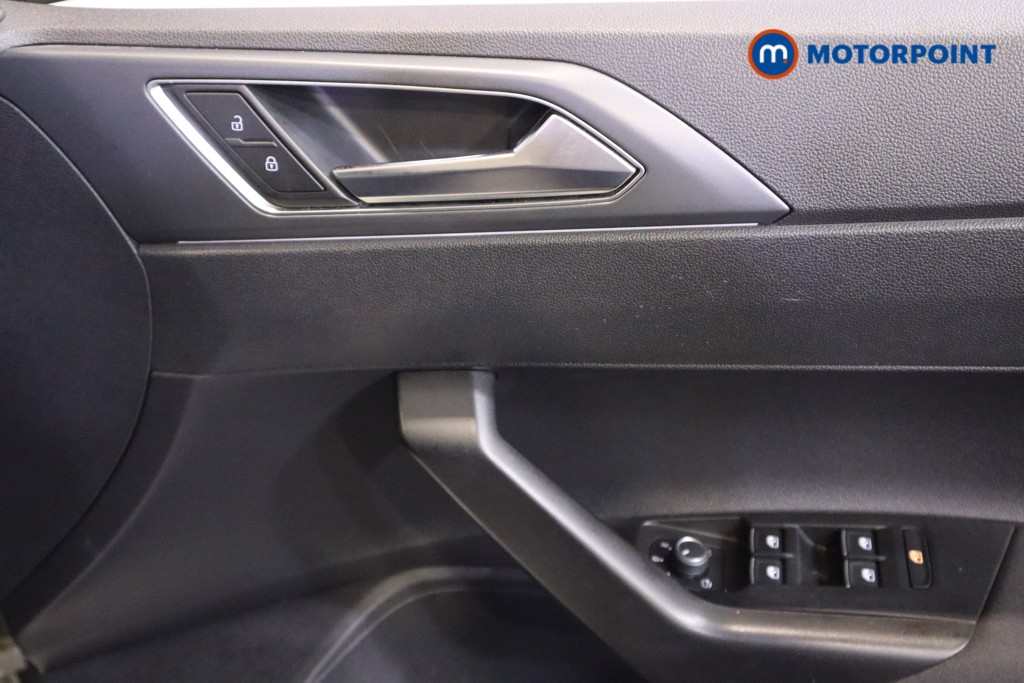 Volkswagen Polo R-Line Manual Petrol Hatchback - Stock Number (1589712) - 10th supplementary image