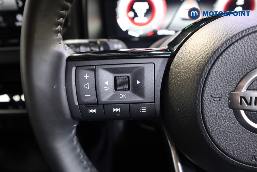 Nissan Qashqai Premiere Edition Manual Petrol SUV - Stock Number (1541644) - 3rd supplementary image