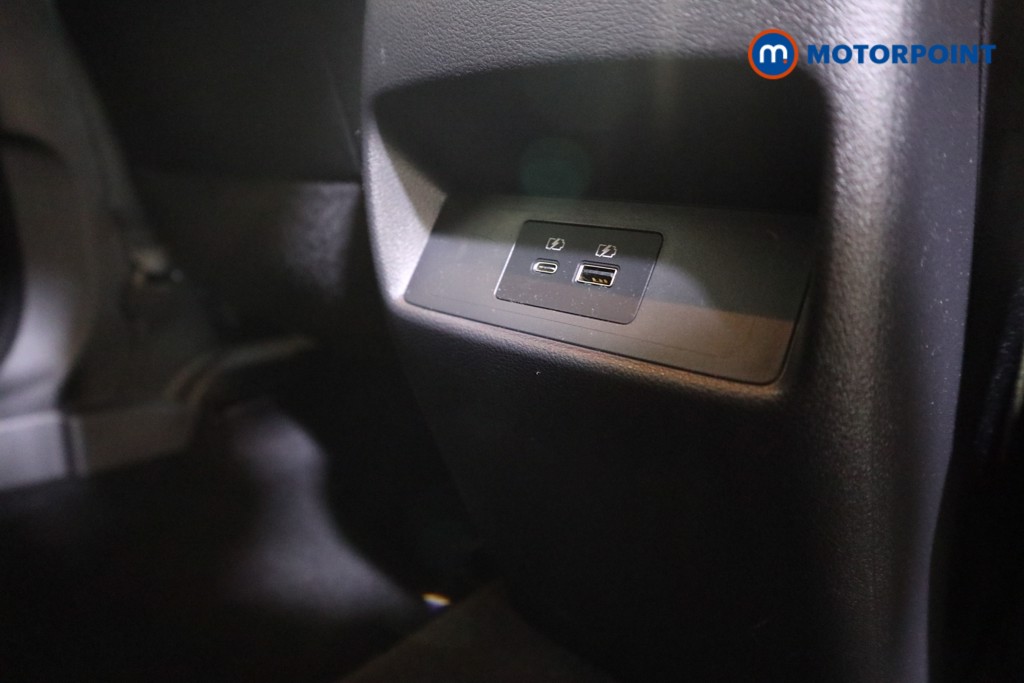 Nissan Qashqai Premiere Edition Manual Petrol SUV - Stock Number (1541644) - 16th supplementary image