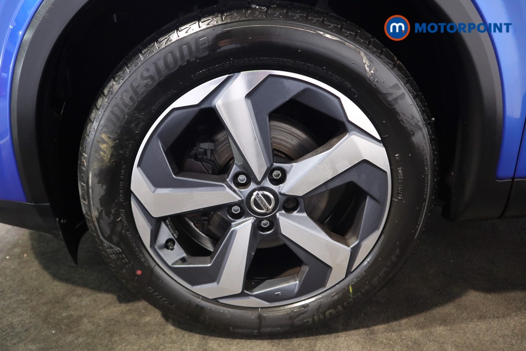 Nissan Qashqai Premiere Edition Manual Petrol SUV - Stock Number (1541644) - 21st supplementary image