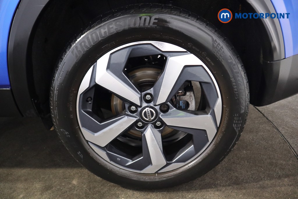 Nissan Qashqai Premiere Edition Manual Petrol SUV - Stock Number (1541644) - 22nd supplementary image