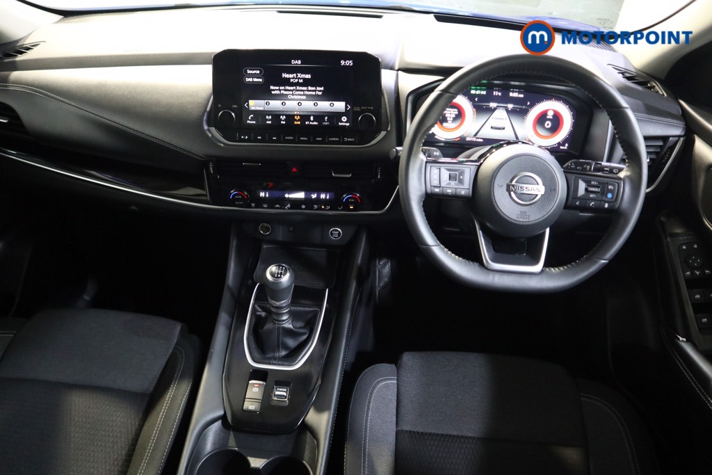 Nissan Qashqai Premiere Edition Manual Petrol SUV - Stock Number (1541644) - 1st supplementary image