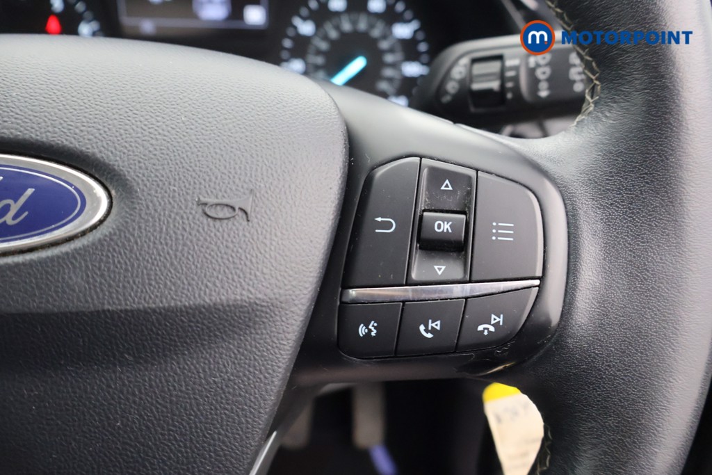 Ford Fiesta Zetec Manual Petrol Hatchback - Stock Number (1566645) - 3rd supplementary image