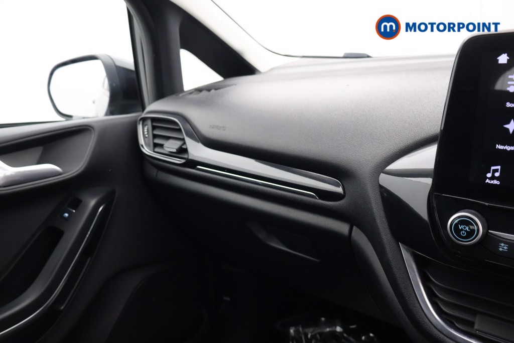 Ford Fiesta Zetec Manual Petrol Hatchback - Stock Number (1566645) - 10th supplementary image