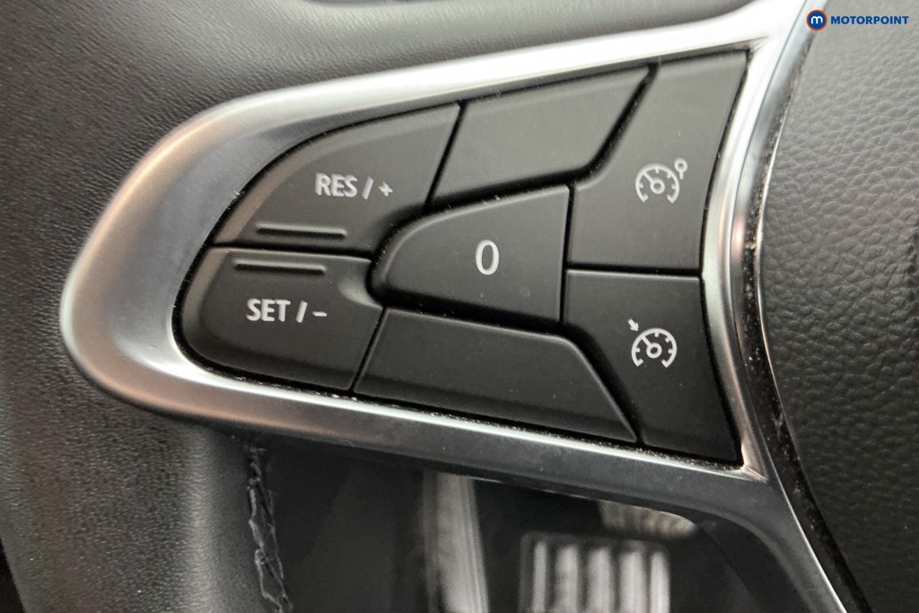 Renault Clio Evolution Automatic Petrol-Electric Hybrid Hatchback - Stock Number (1577682) - 17th supplementary image