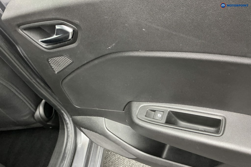 Renault Clio Evolution Automatic Petrol-Electric Hybrid Hatchback - Stock Number (1577682) - 23rd supplementary image