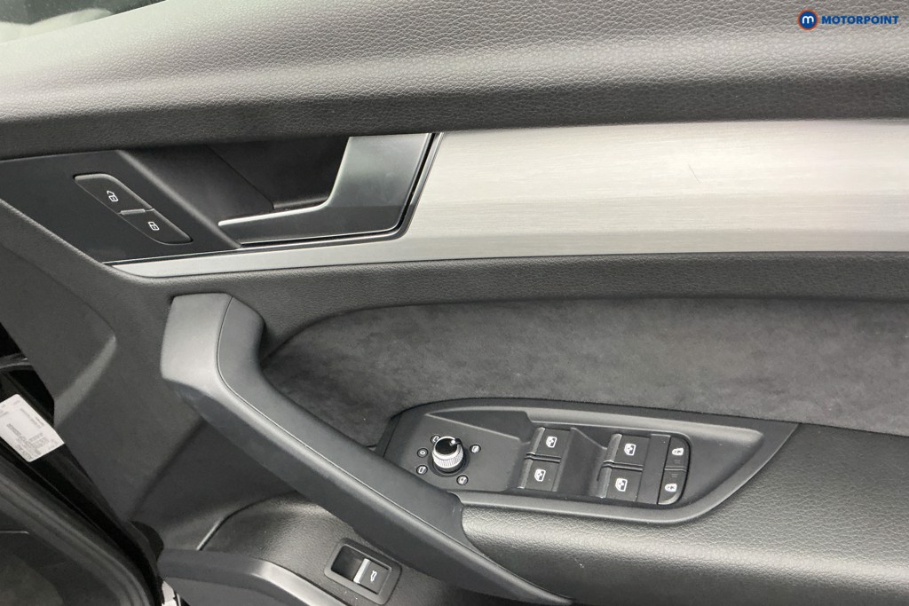 Audi Q5 S Line Automatic Diesel SUV - Stock Number (1581492) - 23rd supplementary image