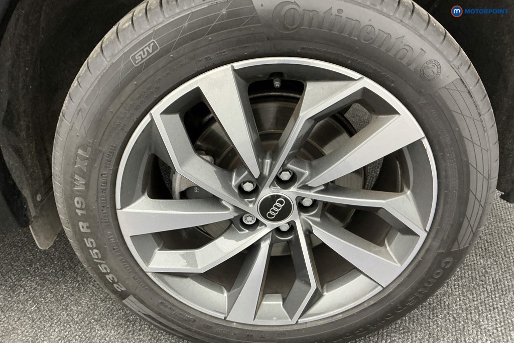 Audi Q5 S Line Automatic Diesel SUV - Stock Number (1581492) - 38th supplementary image