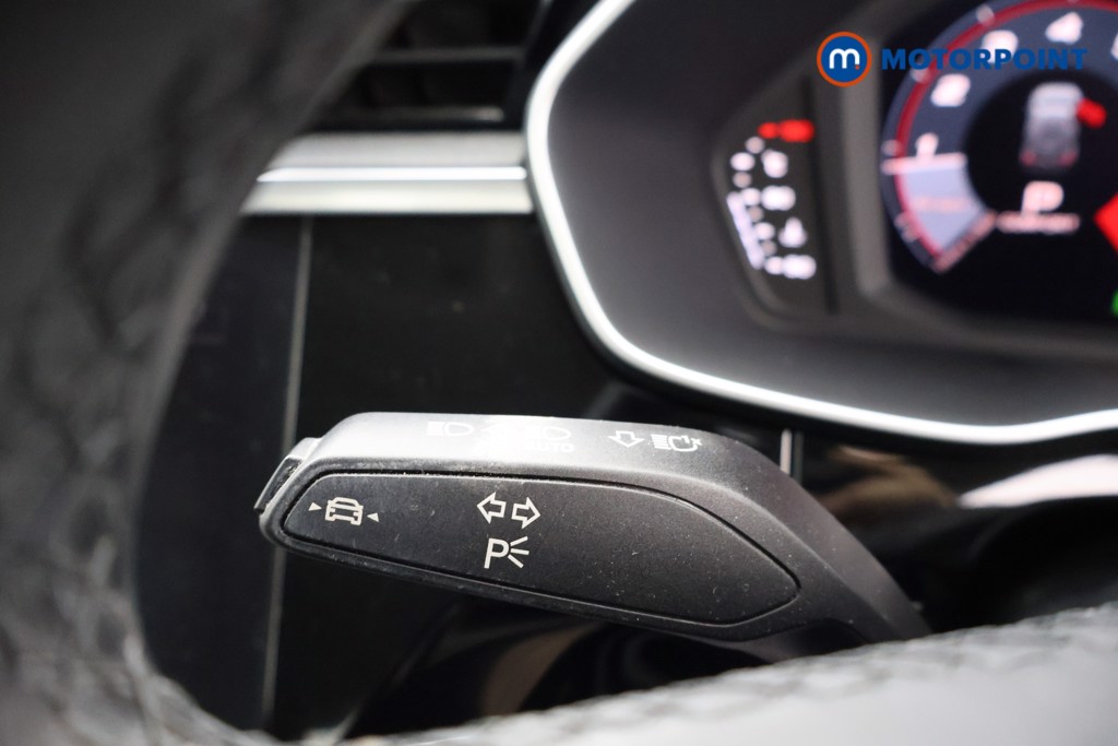 Audi Q3 Technik Automatic Petrol SUV - Stock Number (1581543) - 4th supplementary image