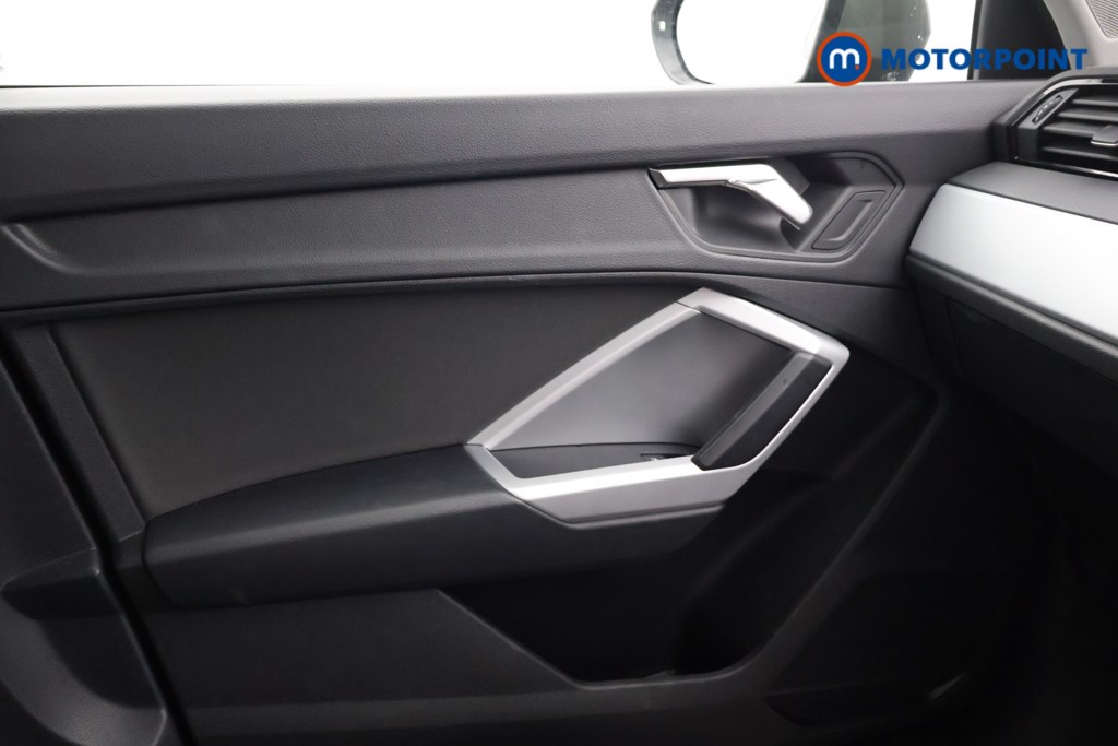 Audi Q3 Technik Automatic Petrol SUV - Stock Number (1581543) - 11th supplementary image