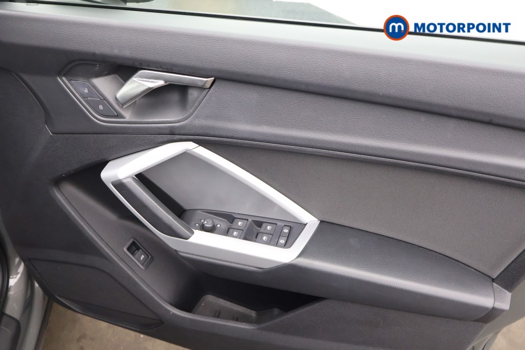 Audi Q3 Technik Automatic Petrol SUV - Stock Number (1581543) - 17th supplementary image