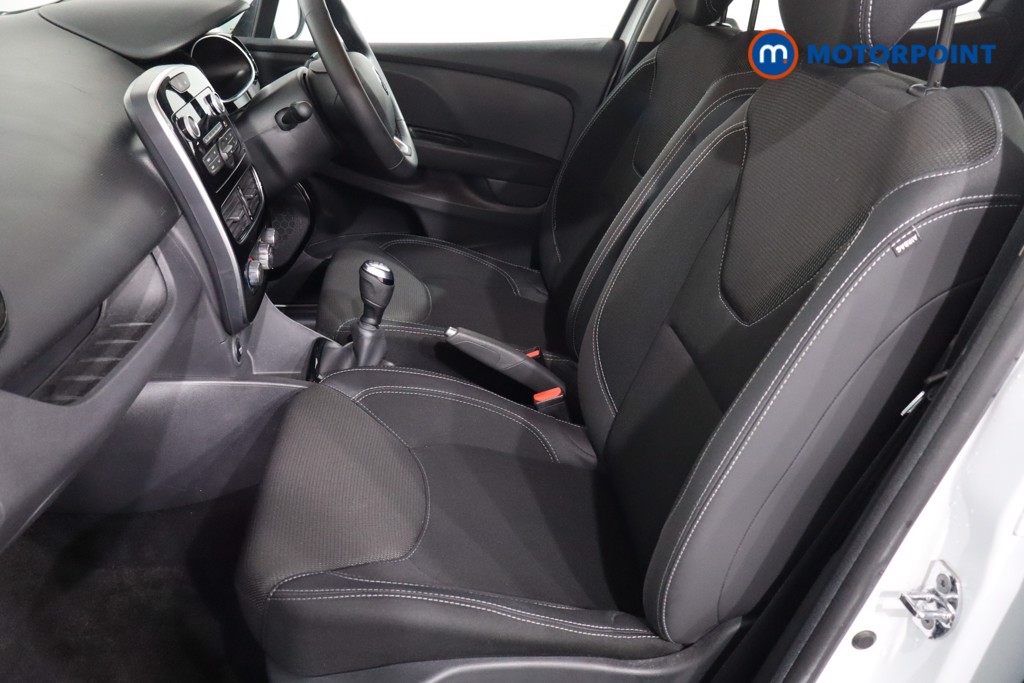 Renault Clio Play Manual Petrol Hatchback - Stock Number (1581612) - 4th supplementary image