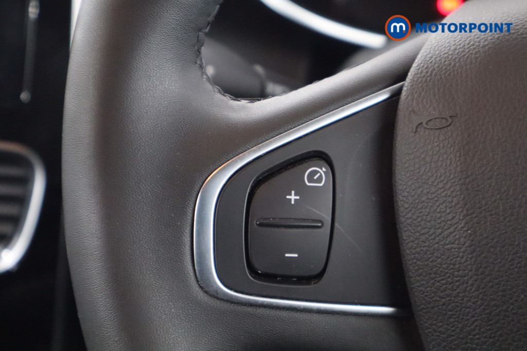 Renault Clio Play Manual Petrol Hatchback - Stock Number (1581612) - 7th supplementary image