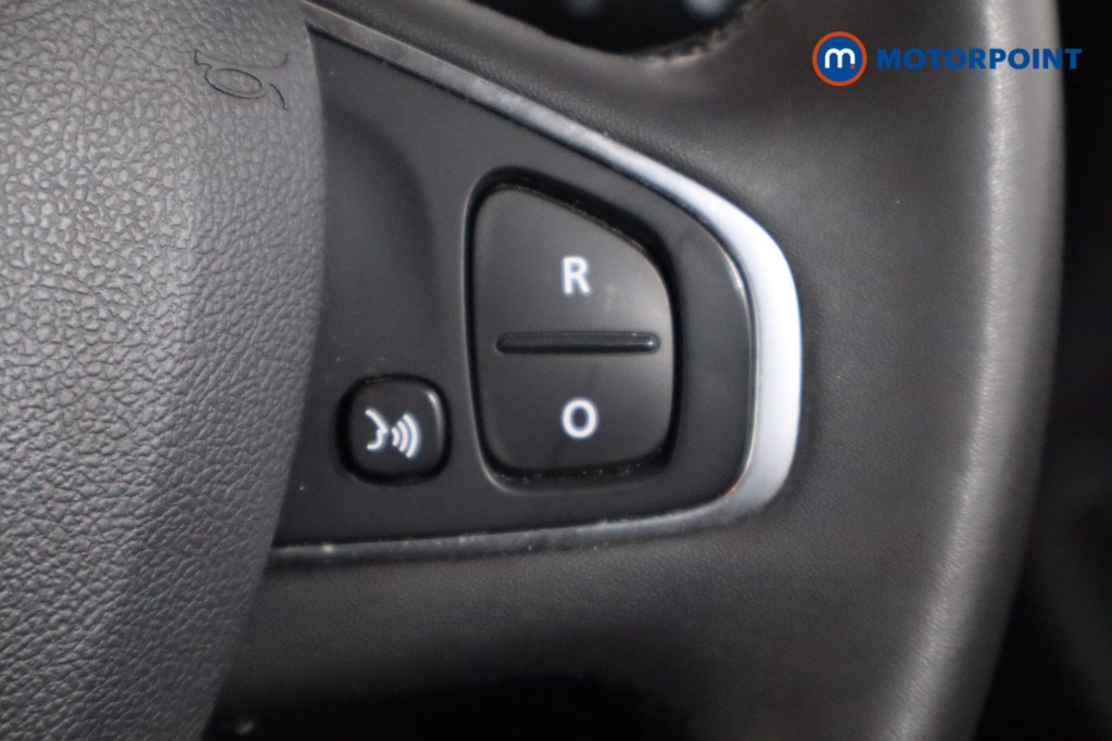Renault Clio Play Manual Petrol Hatchback - Stock Number (1581612) - 8th supplementary image