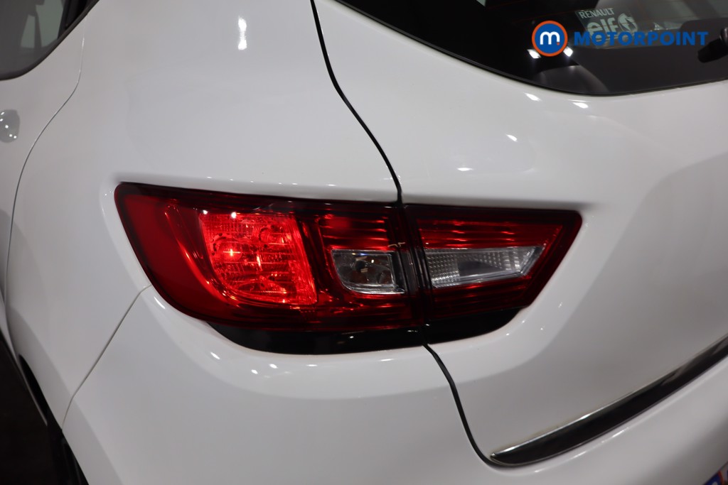 Renault Clio Play Manual Petrol Hatchback - Stock Number (1581612) - 33rd supplementary image