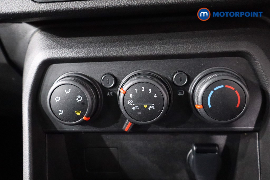 Dacia Sandero Expression Automatic Petrol Hatchback - Stock Number (1582563) - 14th supplementary image