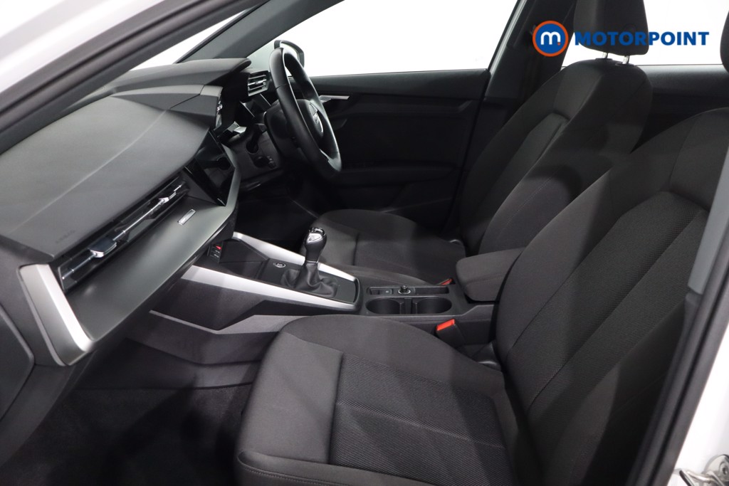 Audi A3 Technik Manual Petrol Hatchback - Stock Number (1582811) - 4th supplementary image