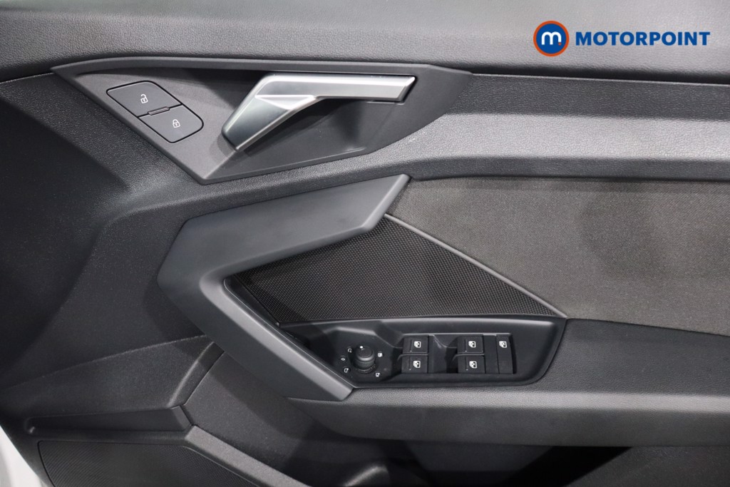 Audi A3 Technik Manual Petrol Hatchback - Stock Number (1582811) - 24th supplementary image
