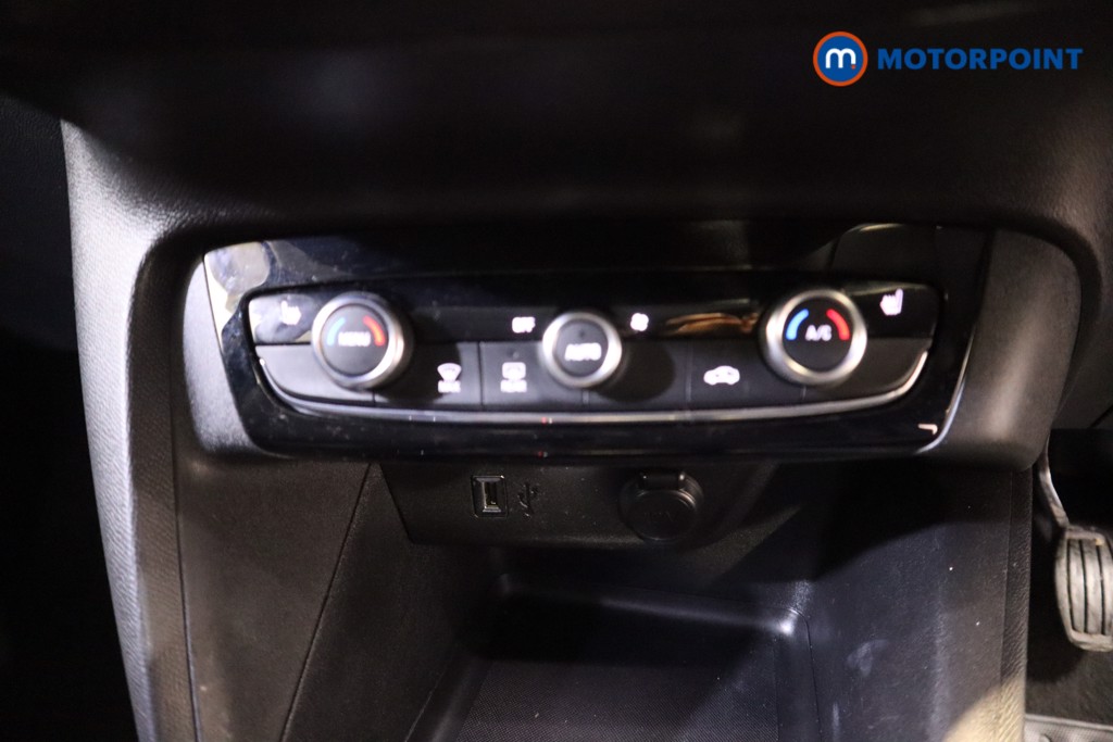 Vauxhall Corsa Elite Nav Premium Manual Petrol Hatchback - Stock Number (1582950) - 6th supplementary image