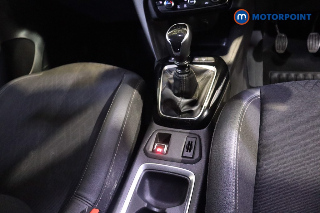Vauxhall Corsa Elite Nav Premium Manual Petrol Hatchback - Stock Number (1582950) - 7th supplementary image
