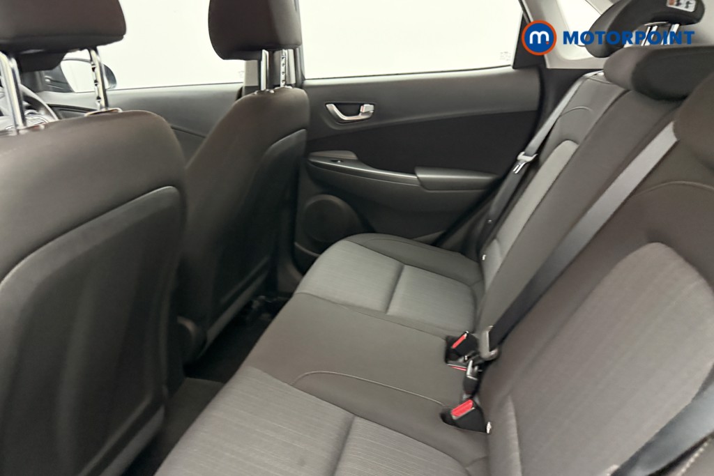 Hyundai Kona Se Connect Manual Petrol SUV - Stock Number (1583020) - 4th supplementary image
