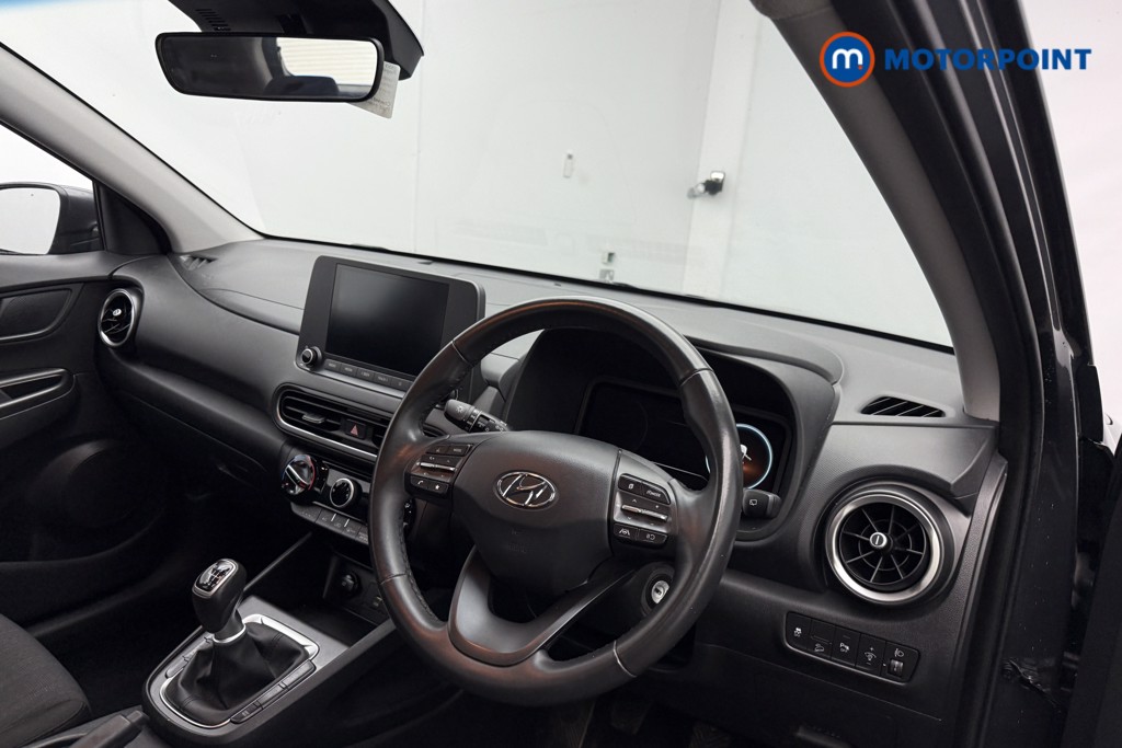 Hyundai Kona Se Connect Manual Petrol SUV - Stock Number (1583020) - 13th supplementary image
