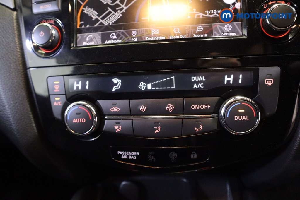 Nissan Qashqai N-Connecta Automatic Petrol SUV - Stock Number (1583191) - 5th supplementary image