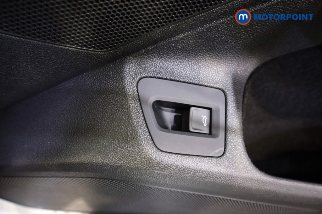 Volkswagen Arteon R-Line Automatic Diesel Hatchback - Stock Number (1583426) - 13th supplementary image