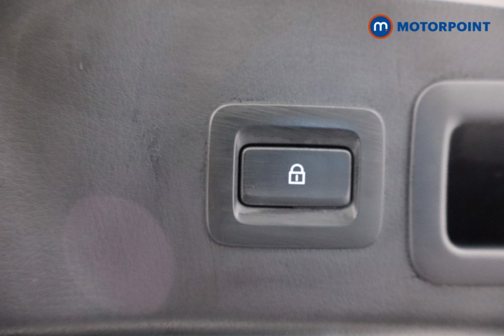 Mazda 3 Exclusive-Line Manual Petrol Hatchback - Stock Number (1583575) - 38th supplementary image