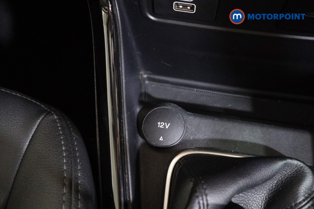 Ford Ecosport Active Manual Petrol SUV - Stock Number (1584082) - 9th supplementary image