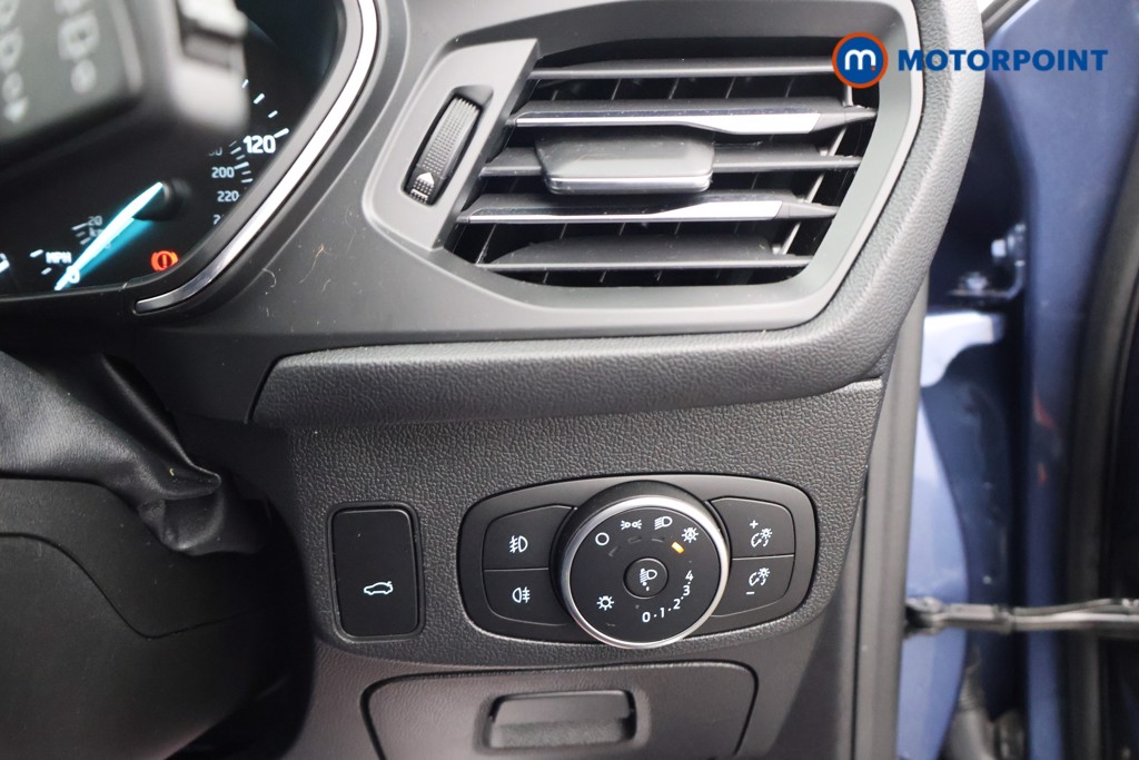 Ford Focus Titanium X Manual Petrol Estate - Stock Number (1584659) - 7th supplementary image