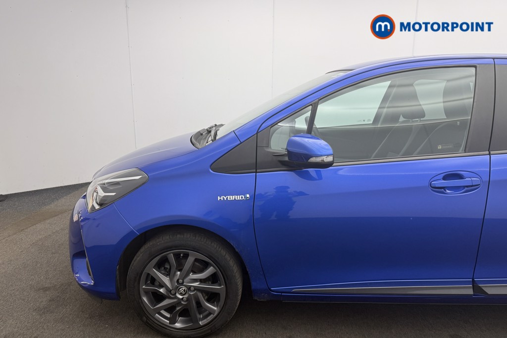 Toyota Yaris Y20 Automatic Petrol-Electric Hybrid Hatchback - Stock Number (1585688) - 3rd supplementary image