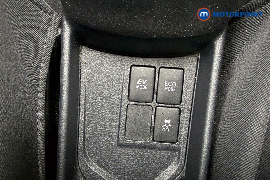Toyota Yaris Y20 Automatic Petrol-Electric Hybrid Hatchback - Stock Number (1585688) - 28th supplementary image