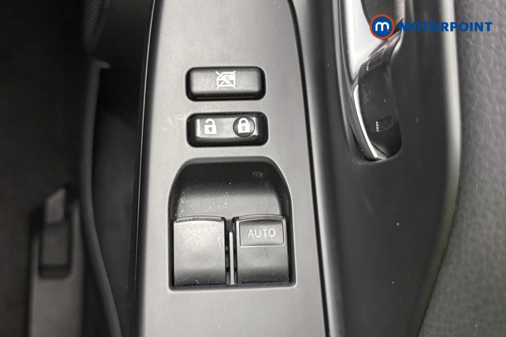 Toyota Yaris Y20 Automatic Petrol-Electric Hybrid Hatchback - Stock Number (1585688) - 34th supplementary image