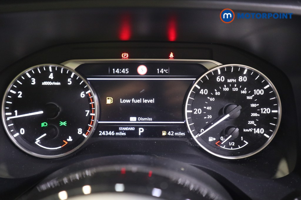 Nissan Qashqai Acenta Premium Automatic Petrol SUV - Stock Number (1586470) - 4th supplementary image