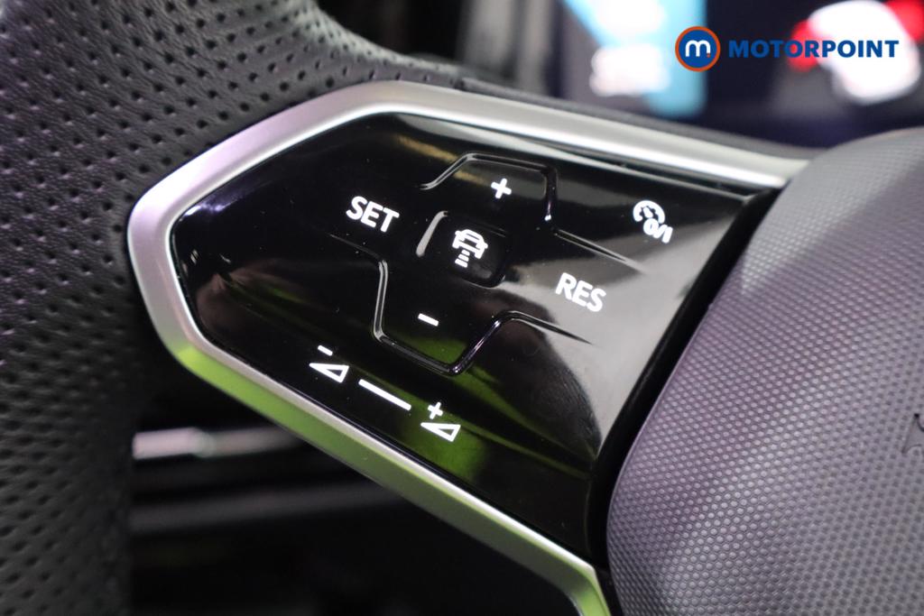 Volkswagen Golf R-Line Automatic Petrol Hatchback - Stock Number (1586550) - 6th supplementary image