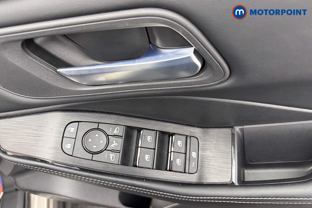 Nissan X-Trail N-Connecta Automatic Petrol-Electric Hybrid SUV - Stock Number (1586552) - 3rd supplementary image