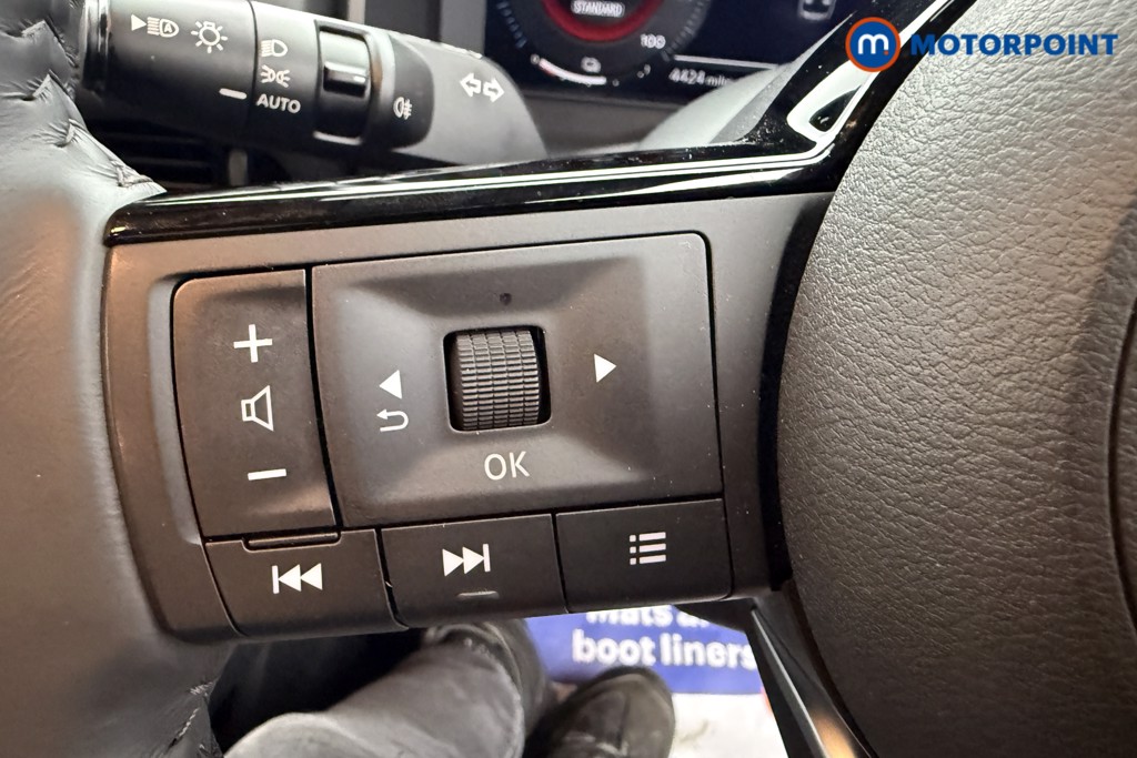 Nissan X-Trail N-Connecta Automatic Petrol-Electric Hybrid SUV - Stock Number (1586552) - 7th supplementary image