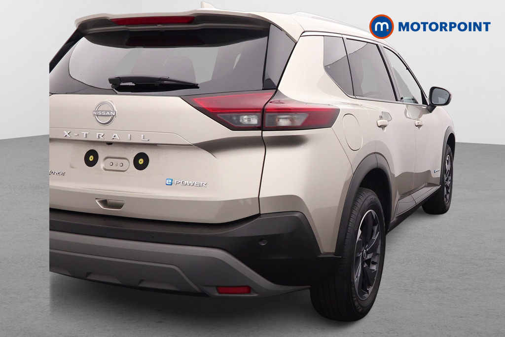Nissan X-Trail N-Connecta Automatic Petrol-Electric Hybrid SUV - Stock Number (1586552) - Passenger side front corner