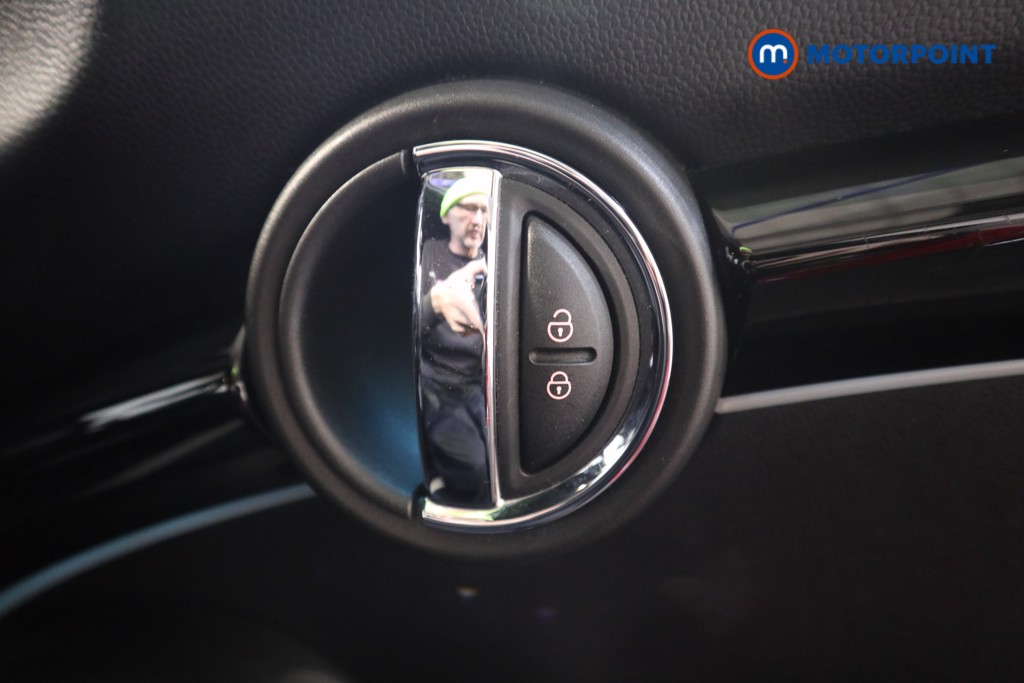 Mini Hatchback Cooper S Level 2 Automatic Electric Hatchback - Stock Number (1586809) - 13th supplementary image