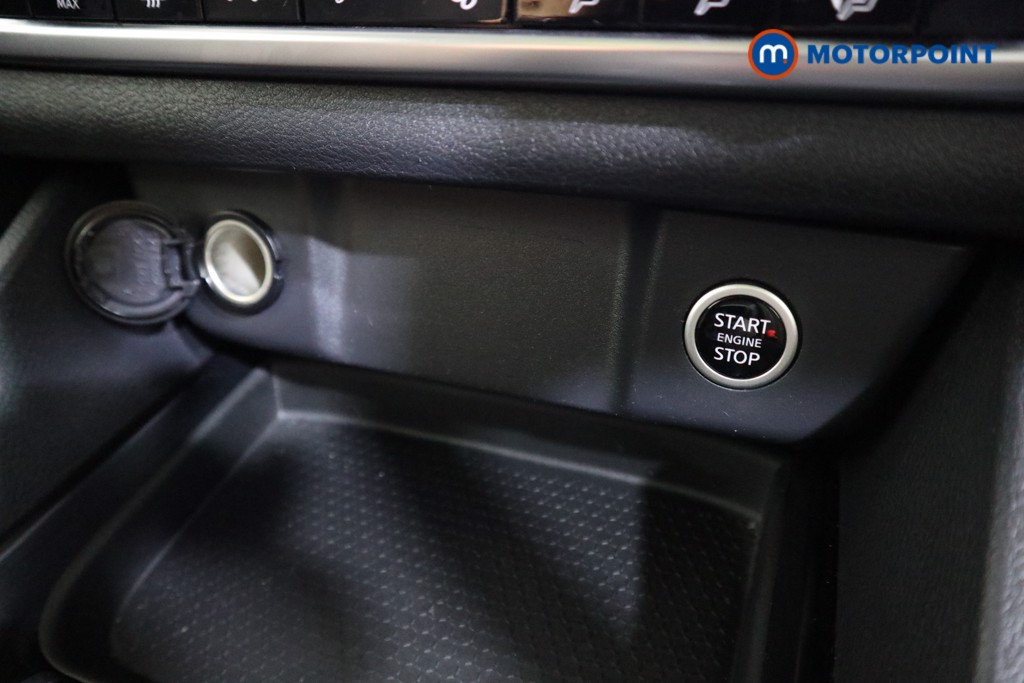 Nissan Qashqai Acenta Premium Manual Petrol SUV - Stock Number (1586963) - 8th supplementary image