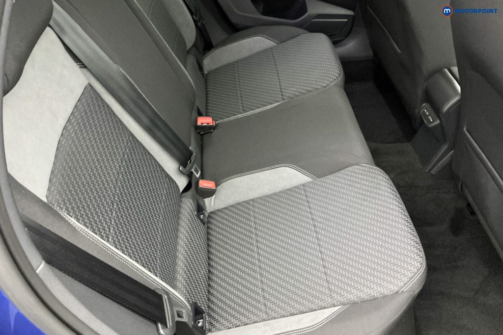 Volkswagen Polo R-Line Manual Petrol Hatchback - Stock Number (1587093) - 4th supplementary image