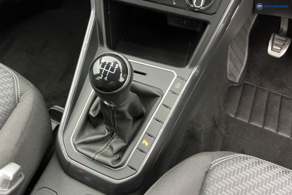 Volkswagen Polo R-Line Manual Petrol Hatchback - Stock Number (1587093) - 15th supplementary image